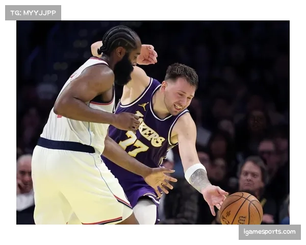 湖人伤病潮持续侵袭,东契奇里夫斯季后赛首轮基本报销 湖人伤病潮持续侵袭,东契奇里夫斯季后赛首轮基本报销